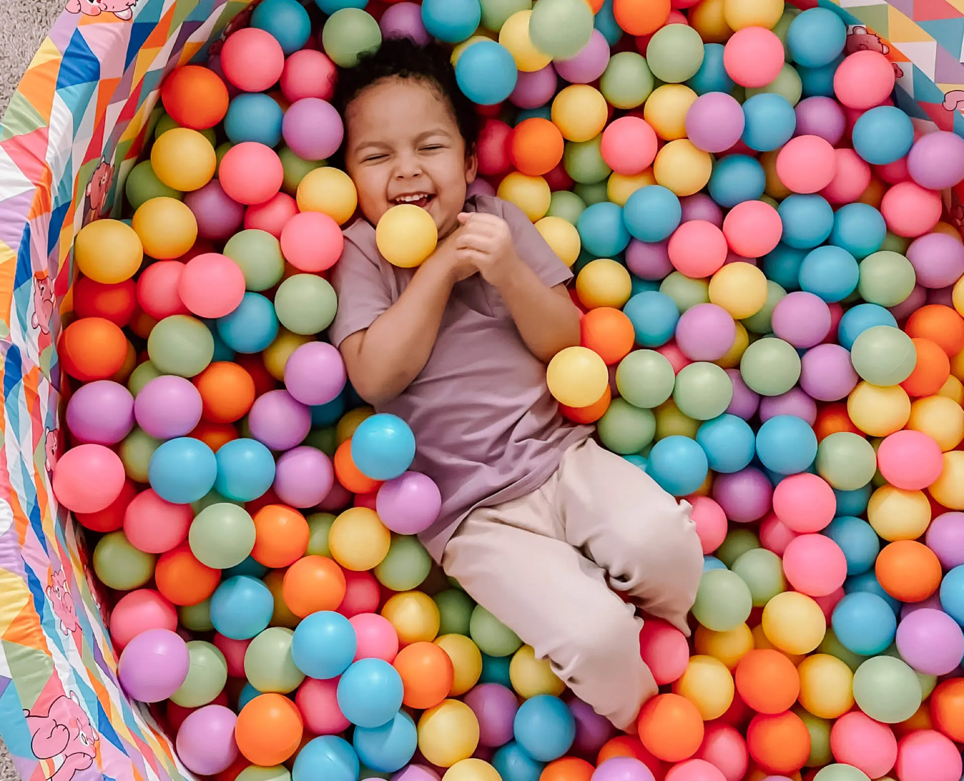 Care Bears™ Little Ball Pit